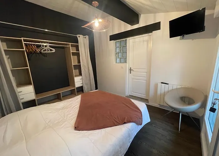 Charming Brand New Urrugne